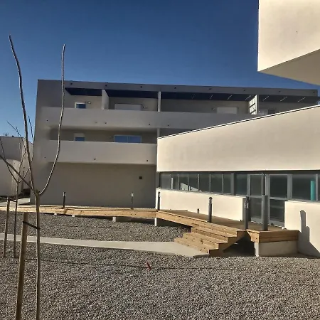 Villa Dans Résidence Avec Piscine *